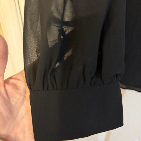 Zenana Long Sleeve Black Blouse | Pearl Accents | NWT | Size Small - Picture 3 of 5